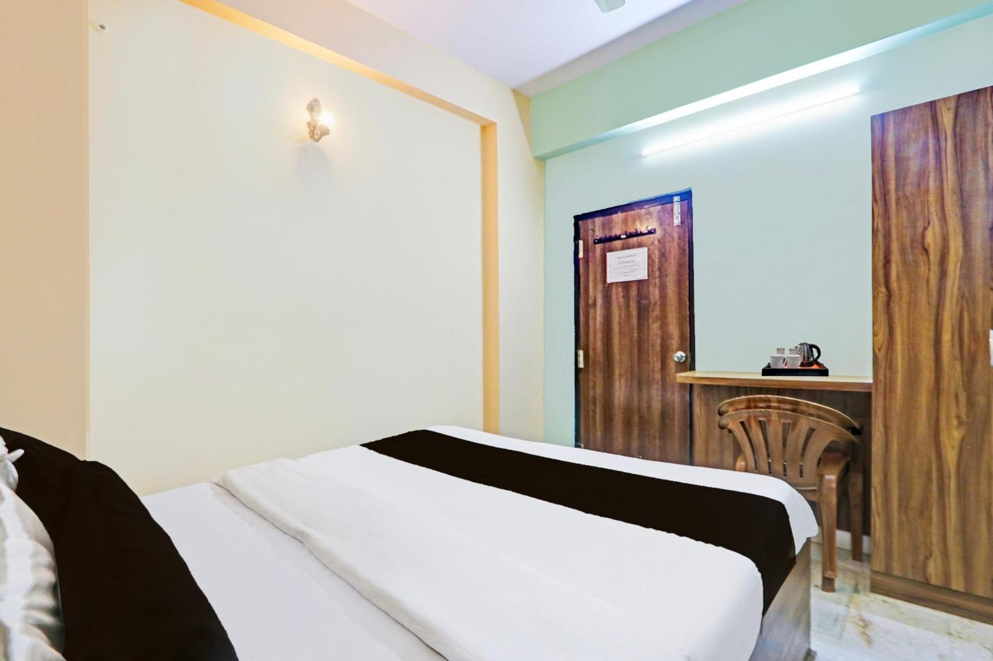 Super Hotel O Karimnagar Dış mekan fotoğraf